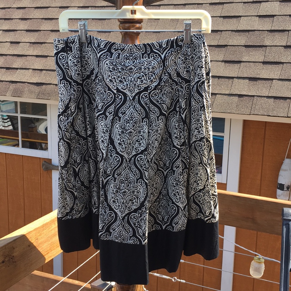 Adorable Apartment  9 cotton skirt